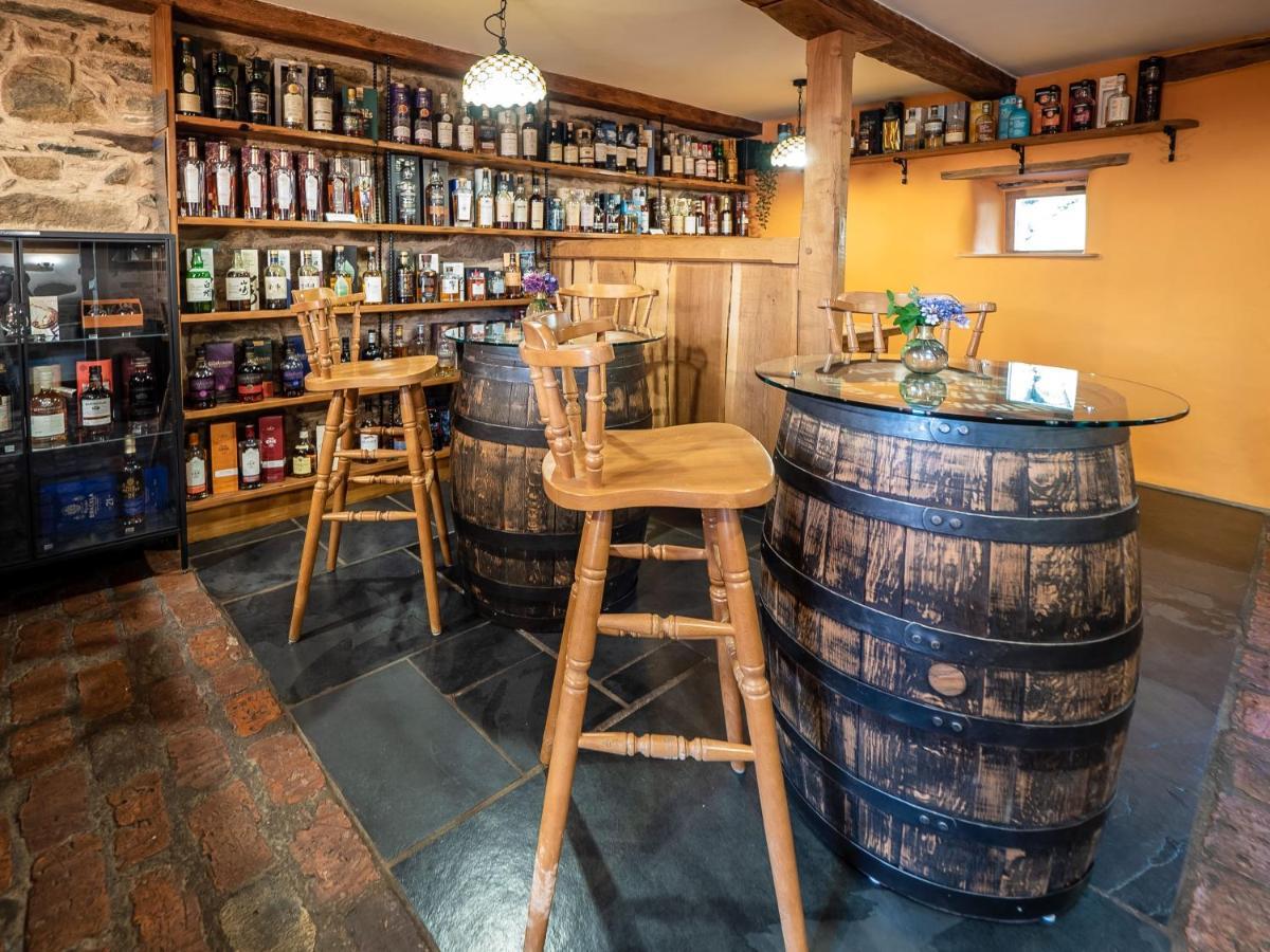 The Wayside And Whisky Barn Otel Whitbeck Dış mekan fotoğraf