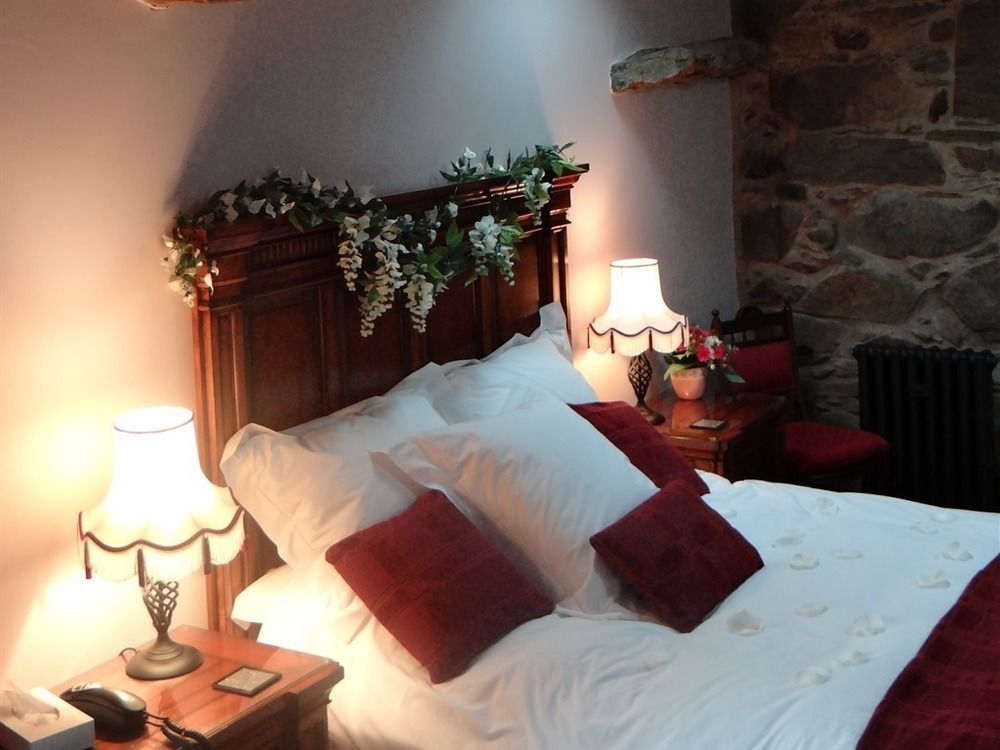 The Wayside And Whisky Barn Otel Whitbeck Dış mekan fotoğraf