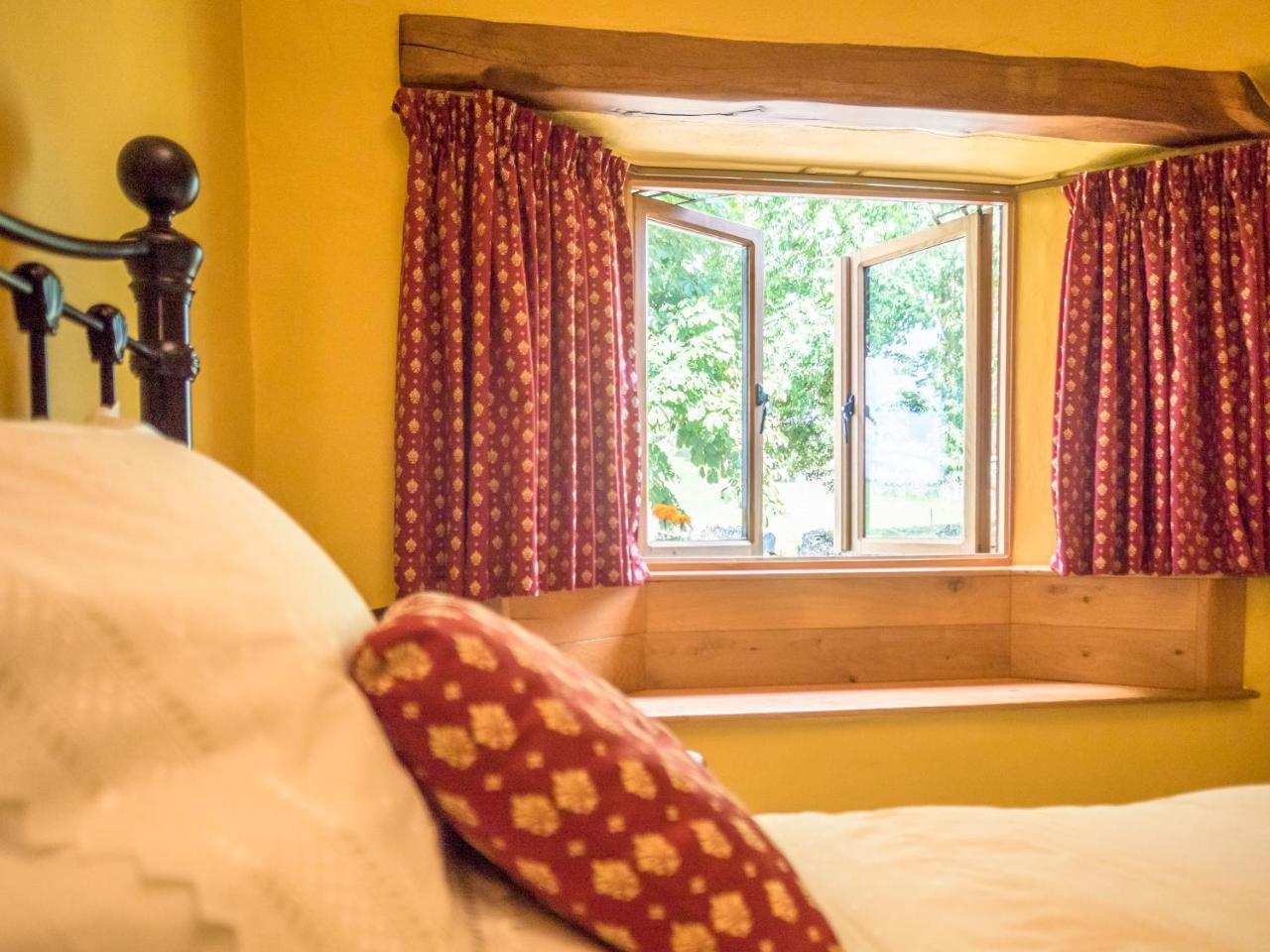 The Wayside And Whisky Barn Otel Whitbeck Dış mekan fotoğraf