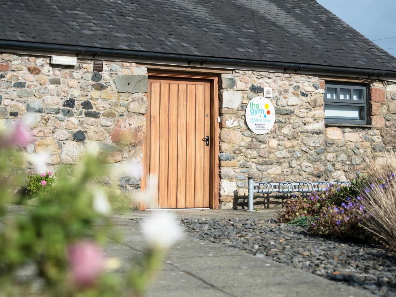 The Wayside And Whisky Barn Otel Whitbeck Dış mekan fotoğraf