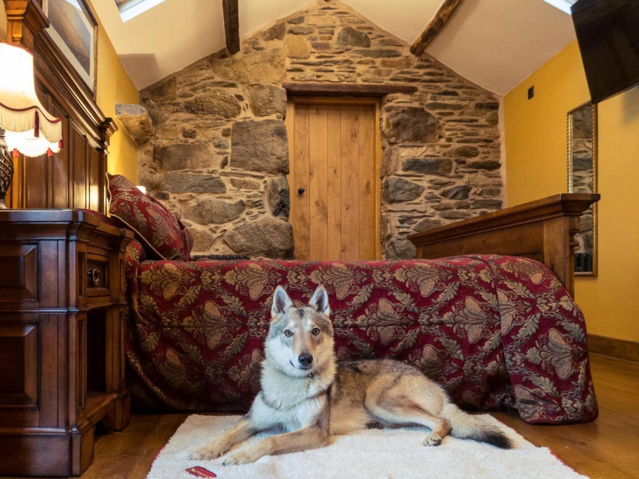 The Wayside And Whisky Barn Otel Whitbeck Dış mekan fotoğraf